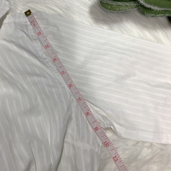 White long sleeve - Picture 7 of 13